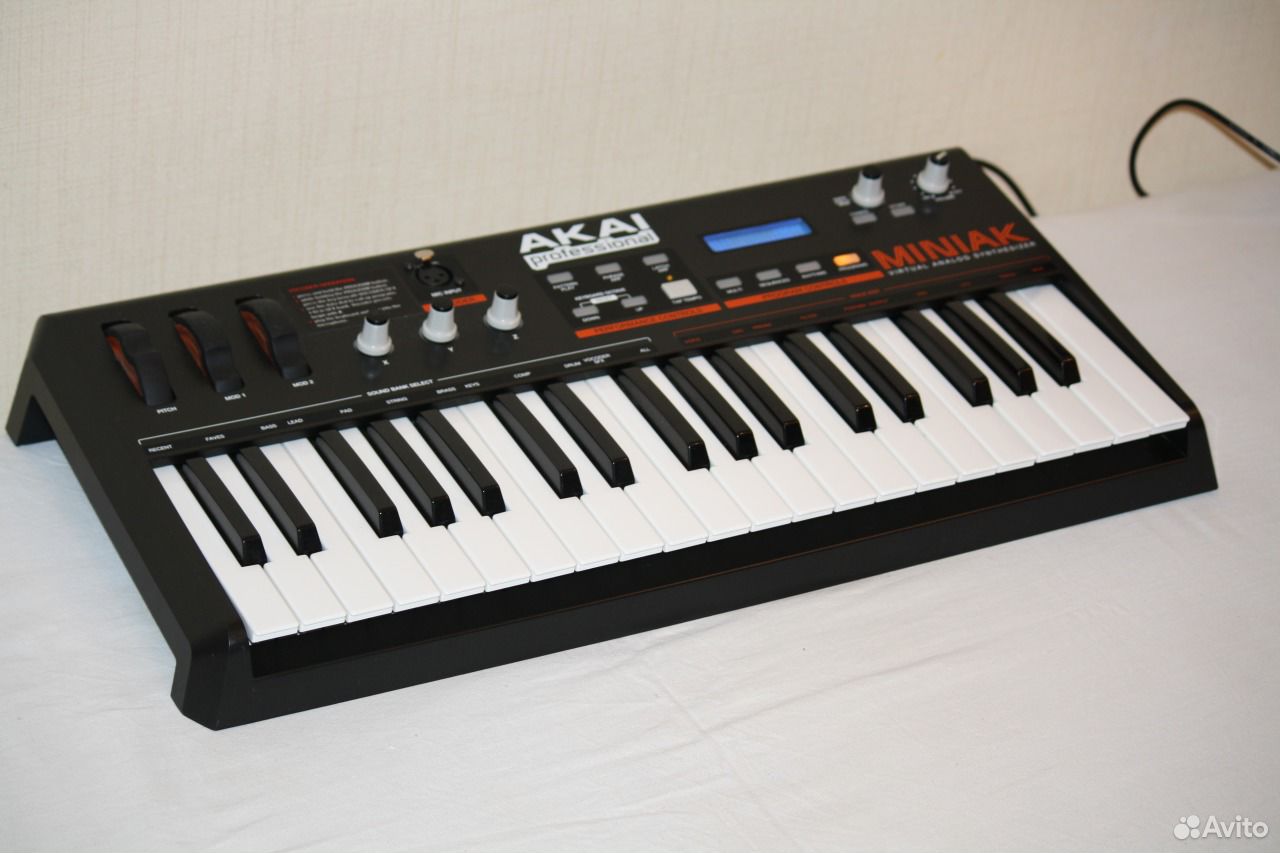 музыкальный синтезатор на mc96f64320. легкий синтезатор. легкий синтезатор. синтезатор psr e463. Medeli a810.