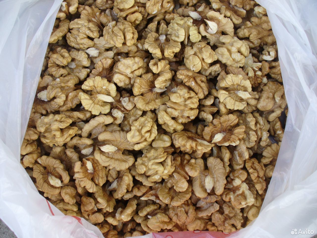 Очищенные золотистые грецкие орехи купить на Зозу.ру - фотография № 3