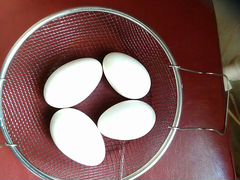 Яйца гусиные