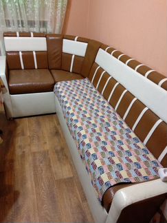 Продам угловой диван для кухни со спальным местом