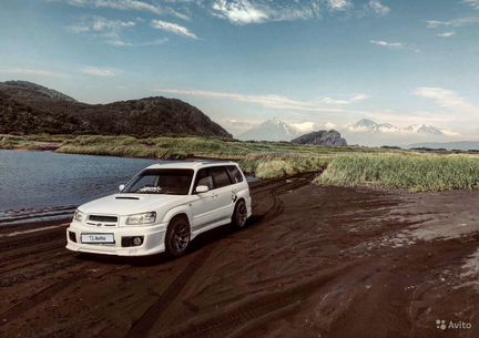 Subaru Forester 2.0 AT, 2002, внедорожник