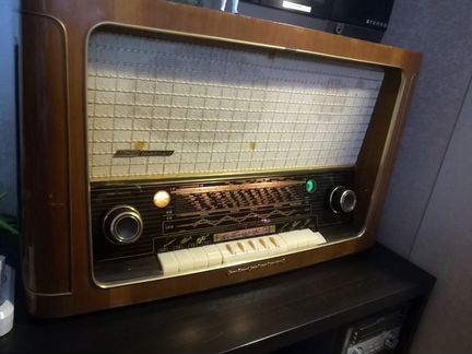Радио ламповое Grundig 3060