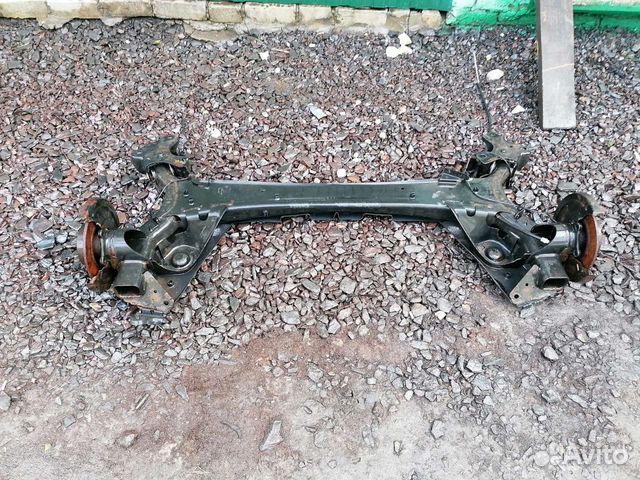 Задняя балка Рено Меган 2/Сценик 2