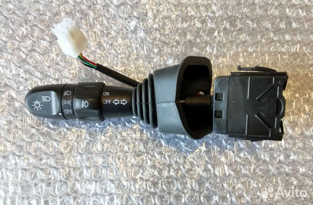 Переключатель подрулевой General Motors. Новый