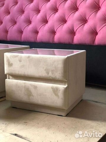 Тумба прикроватная