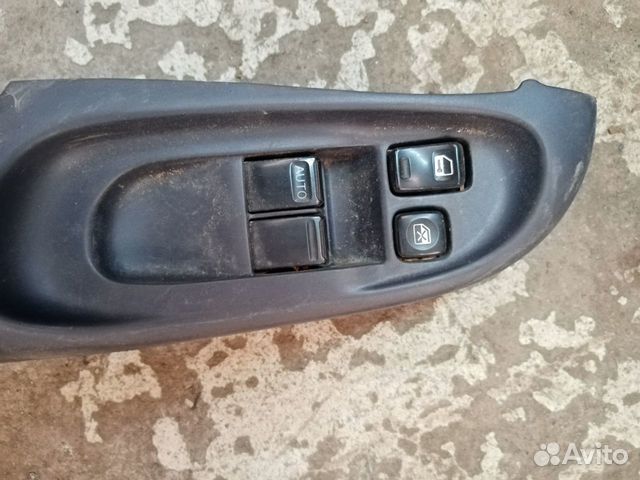 Блок стеклоподъемников на Ниссан Альмера 2005г