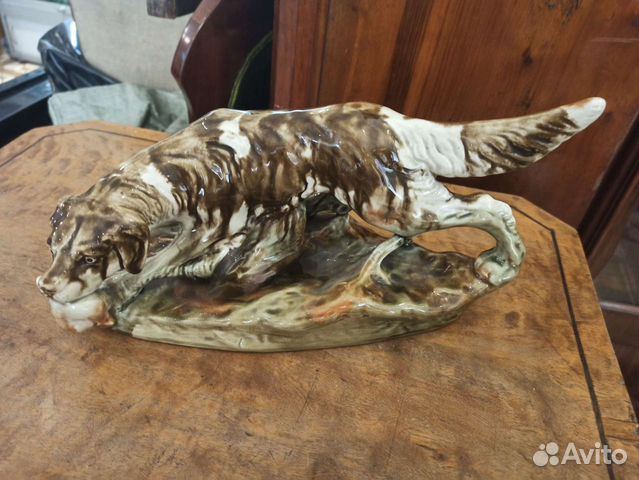 Старинная фигурка собака