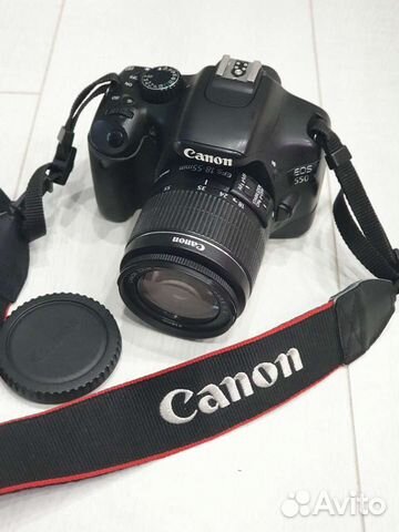Зеркальный фотоаппарат Canon 550D