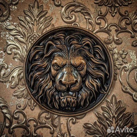 Панно резное Лев. Бук, 30 см