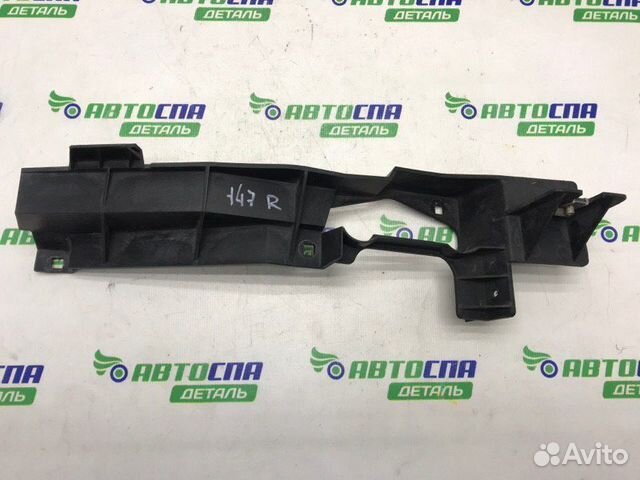 Кронштейн фары передний правый Land Rover Vogue