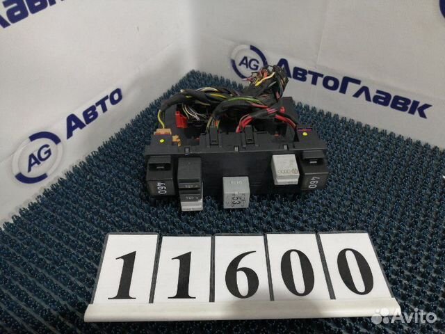 Блок управления бортовой сети Volkswagen Passat