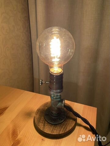 Настольный светильник в стиле лофт