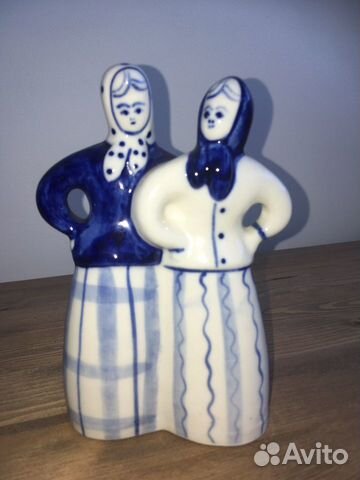 Статуэтка фарфоровая «Кумушки»