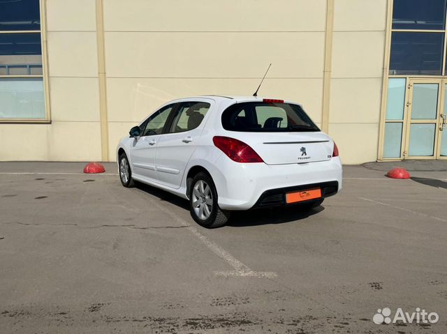 Peugeot 308 1.6 AT, 2012, 106 124 км