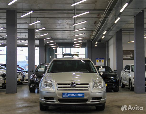 Toyota Avensis 1.8 МТ, 2004, 260 000 км