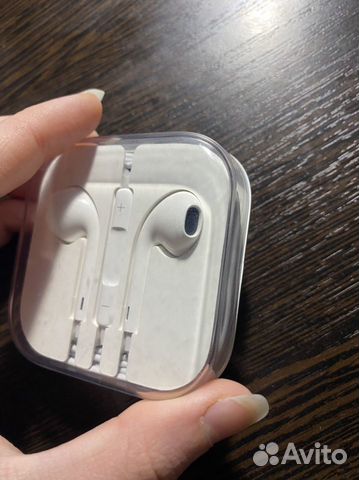 Оригинальные EarPods от iPhone 8