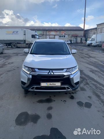 Mitsubishi Outlander 2.0 CVT, 2019, 60 010 км