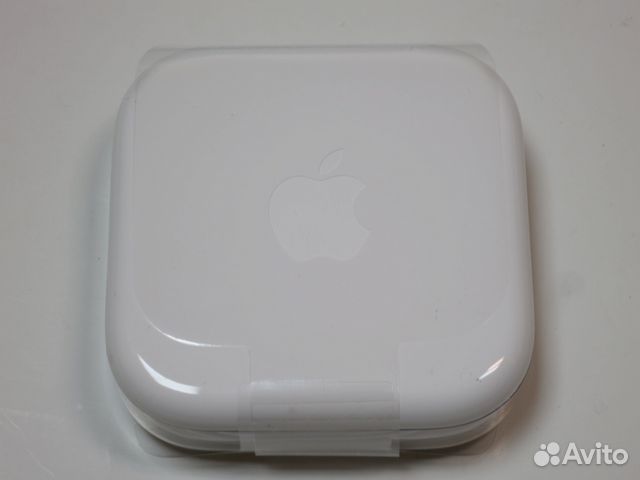 Apple EarPods MD827, оригинал, новые Apple EarPods MD827, оригинал, новые