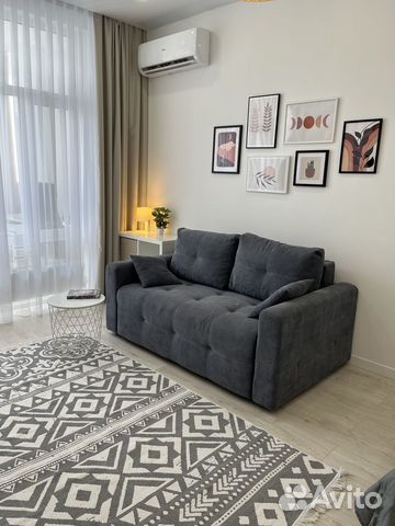 

1-к. квартира, 52 м², 1/4 эт.