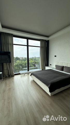 

Квартира-студия, 56 м², 10/10 эт.