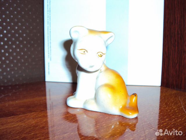 Статуэтка Львенок