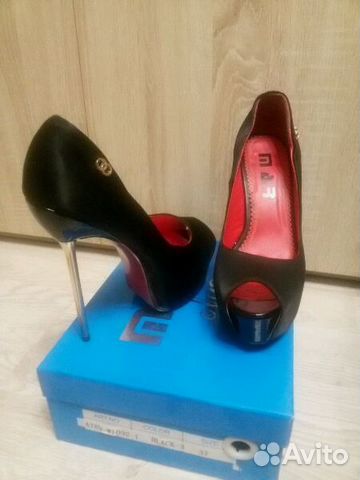 Туфли на металлической шпильке Туфли на металлической шпильке