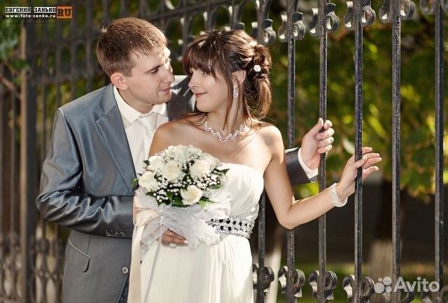 Опытный парикмахер и визажист.Макияж