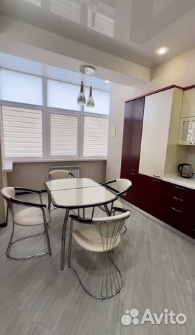 

1-к. квартира, 54 м², 3/7 эт.