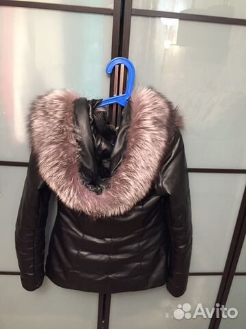 Зимняя куртка-жилетка с натуральным мехом Зимняя куртка-жилетка с натуральным мехом