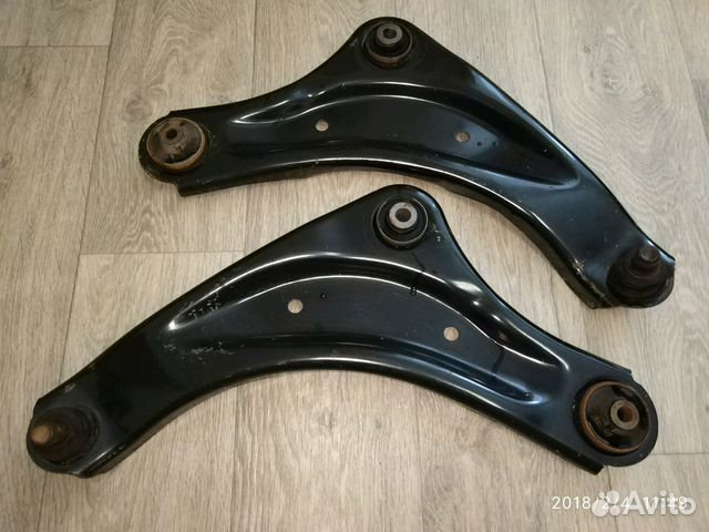 Рычаги передние Nissan Juke F15