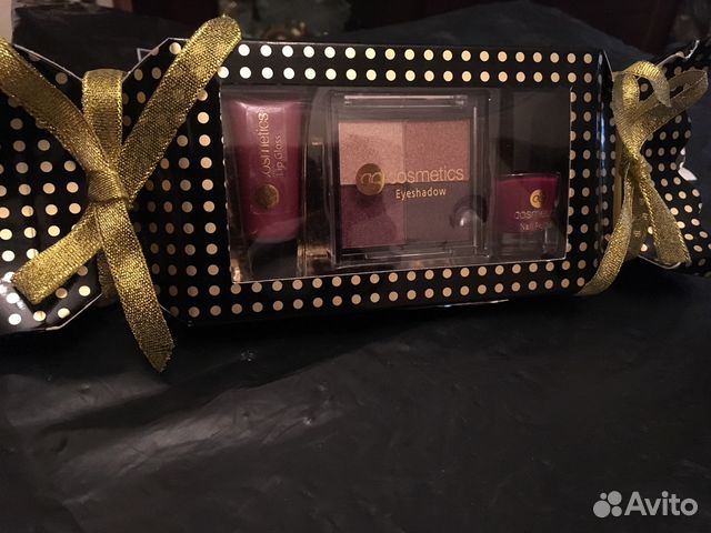 Подарочный косметический набор в форме Конфеты