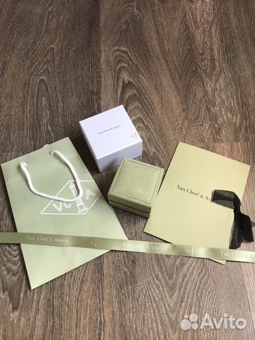 Оригинальная упаковка vca van cleef and arpels кор Оригинальная упаковка vca van cleef and arpels кор