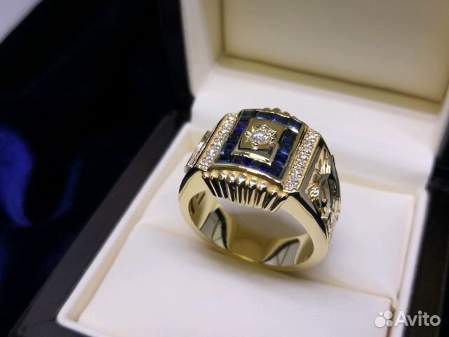 Золотое кольцо с Сапфирами и Бриллиантами Золотое кольцо с Сапфирами и Бриллиантами