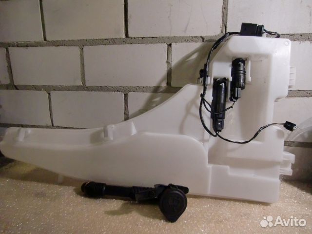 Бачок омывателя бмв BMW E71 X5 X6 с насосами Бачок омывателя бмв BMW E71 X5 X6 с насосами