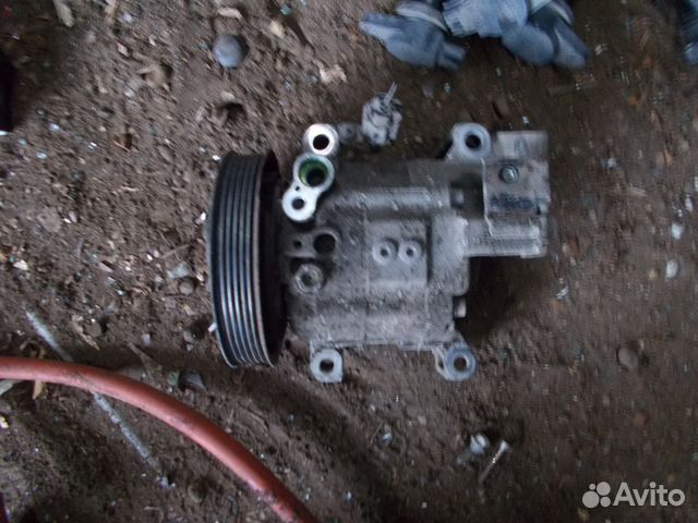 Компрессор кодиционера Nissan sunny b15 Компрессор кодиционера Nissan sunny b15