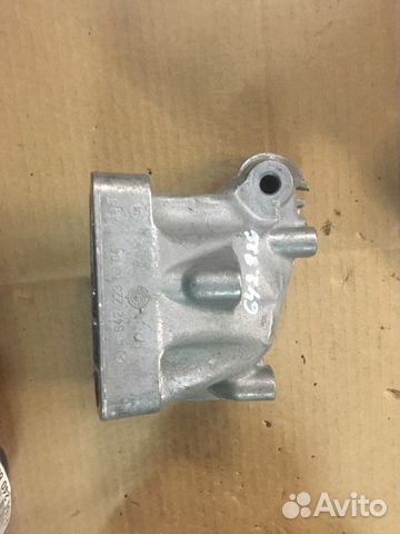 Кронштейн двигателя левый L Мерседес GL166 3.5 Кронштейн двигателя левый L Мерседес GL166 3.5