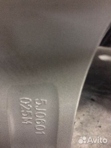 Диск литой Skoda Fabia 2 5J0601025M