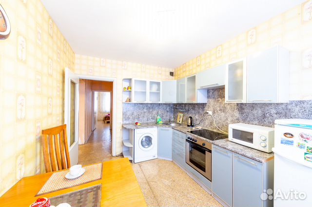 2-к квартира, 60 м², 2/10 эт.