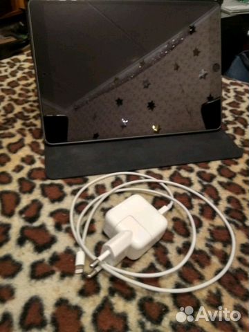 Apple iPad 10,5 pro(2018) 256 Gb Wi-Fi +Sim Apple iPad 10,5 pro(2018) 256 Gb Wi-Fi +Sim