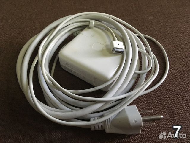 Блок питания Apple Magsafe1 60w T-type (07) Блок питания Apple Magsafe1 60w T-type (07)
