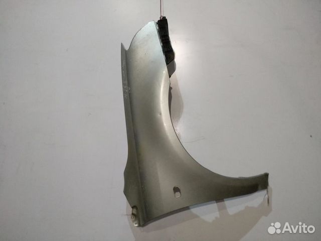 Крыло переднее правое Toyota Avensis T25 2003-2006
