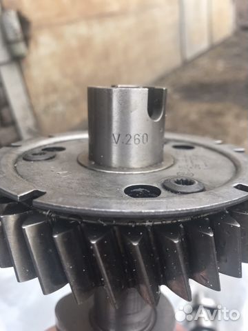 Распредвал на vw t5 2.5 R5 tdi Распредвал на vw t5 2.5 R5 tdi