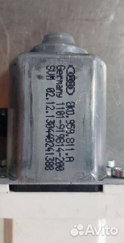 Шкода йети 8K0959811A