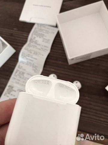 AirPods V2, вторые, гарантия 11 мес