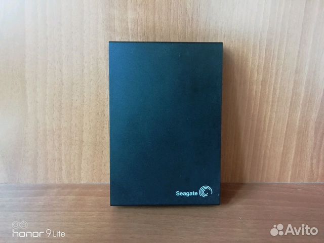 Внешний жёсткий есткий диск Seagate 1Tb