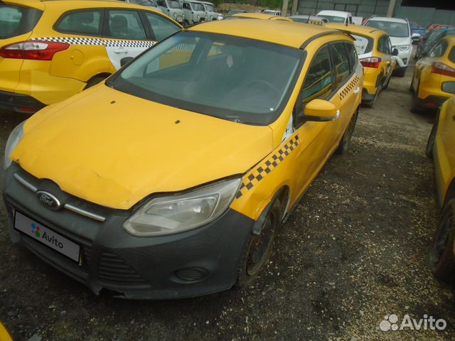 Ford Focus 1.6 МТ, 2014, битый, 100 000 км Ford Focus 1.6 МТ, 2014, битый, 100 000 км