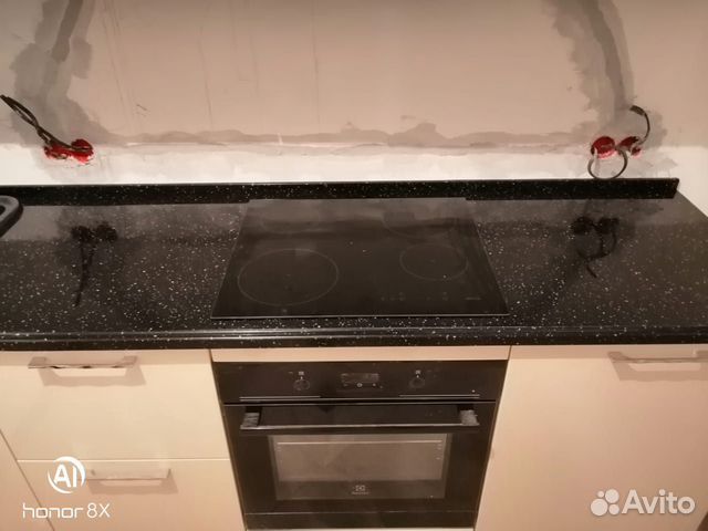 Столешница из черного камня