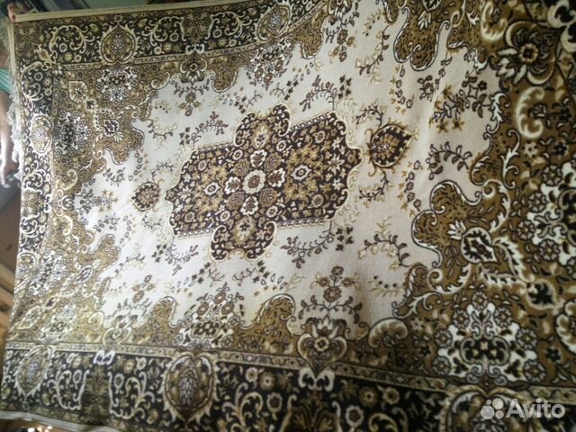 Ковер 3 на 2 метра бежевый как новый