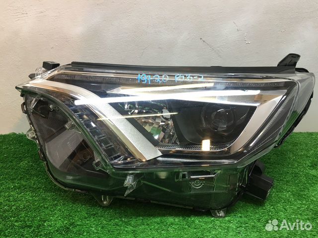 Фара левая Toyota RAV4 2015-нв рестайлинг LED Фара левая Toyota RAV4 2015-нв рестайлинг LED
