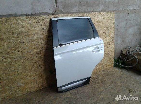 Дверь задняя левая Mitsubishi Outlander 3 белая Дверь задняя левая Mitsubishi Outlander 3 белая